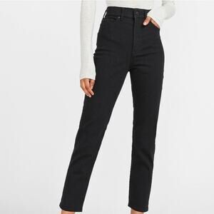 EXPRESS Super High Rise Black 
Mom Jeans Size 2